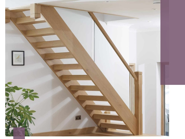 Изготовление деревянных лестниц под ключ в Кстове для дома