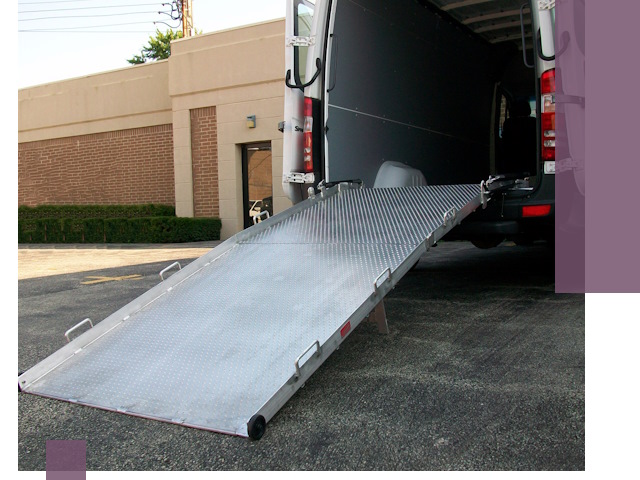 Мобильные пандусы в Кстове — производство, монтаж и аренда