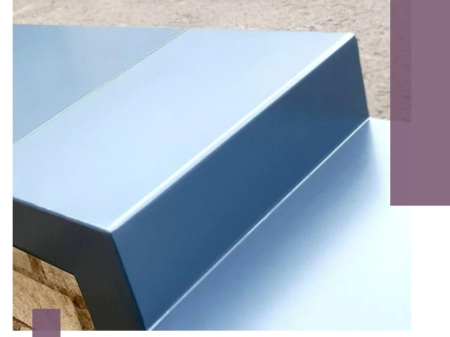 Крышки на парапет в Кстове: изготовление и монтаж под ключ